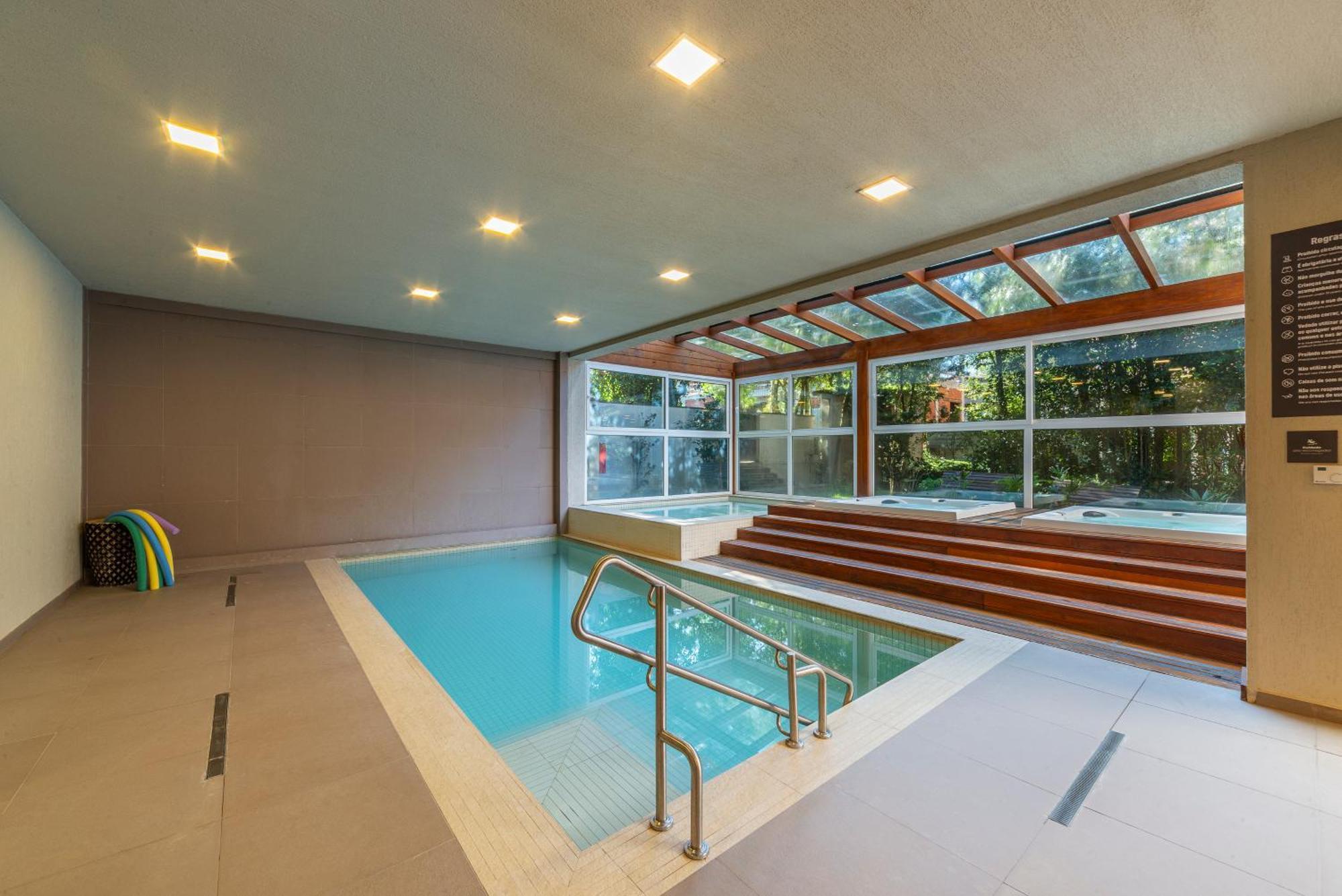 Hotel Laghetto Stilo Borges Gramado Exterior foto Indoor pool