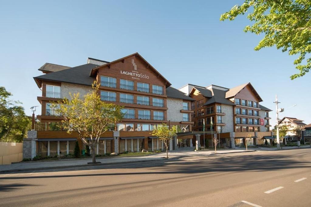 Hotel Laghetto Stilo Borges Gramado Exterior foto The Lake Travis Hotel